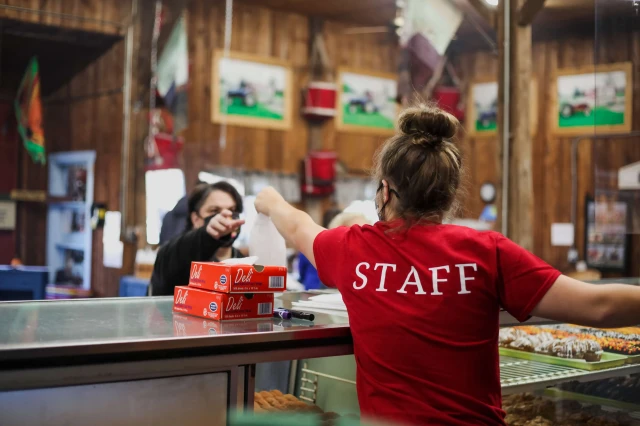 staff-handing-order-to-customer